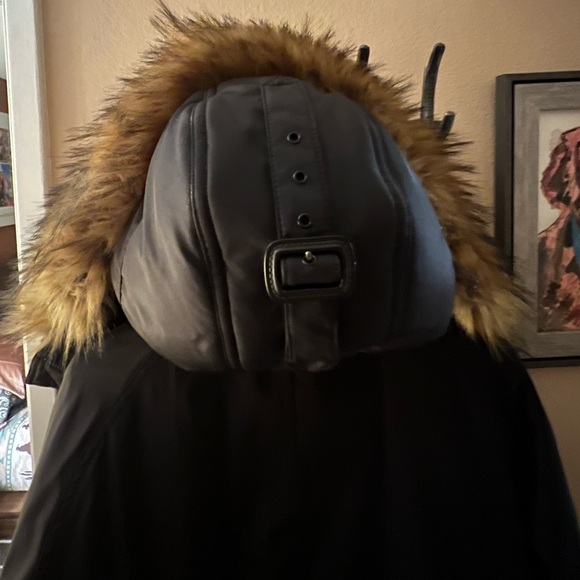 S13 Faux Fur Trim Hooded Puffer Coat - Picture 11 of 12